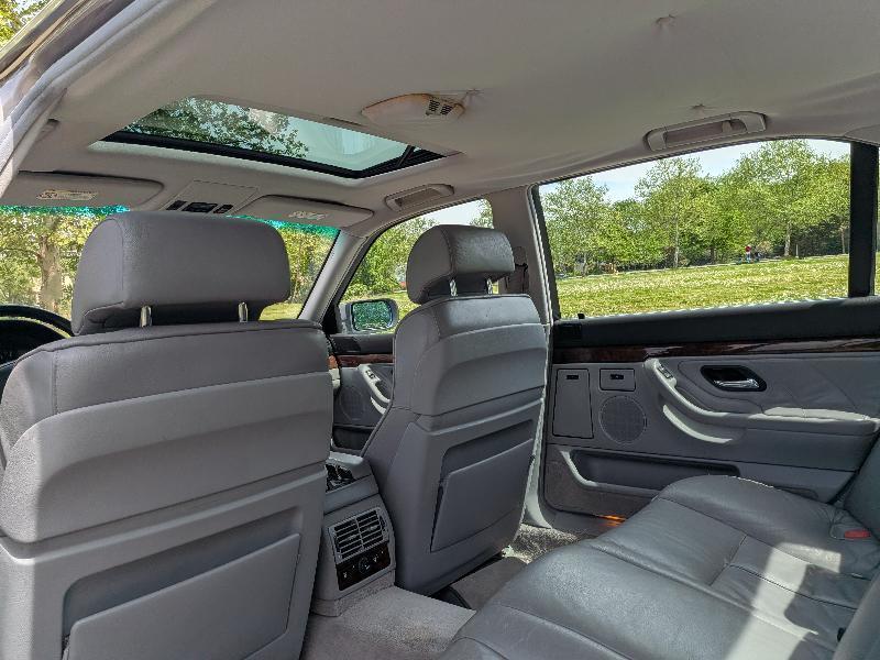 BMW 7-Series 740iL 2000