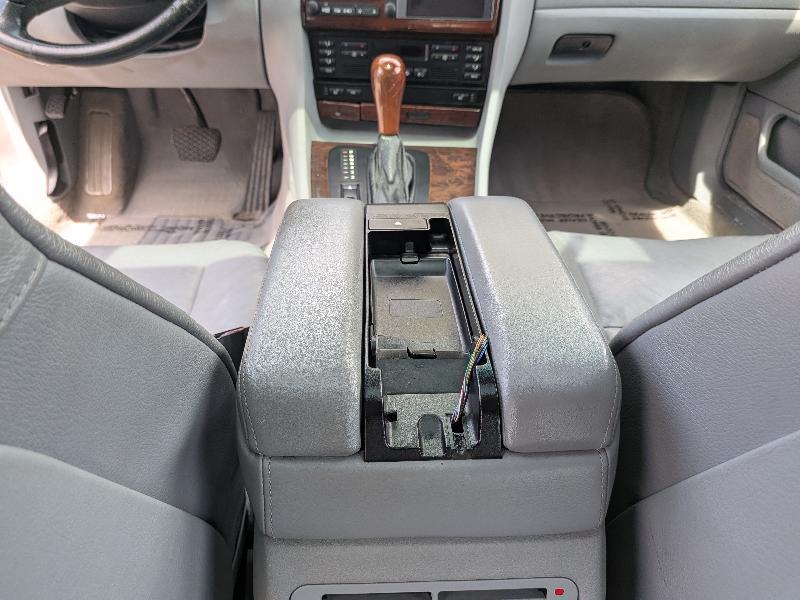 BMW 7-Series 740iL 2000