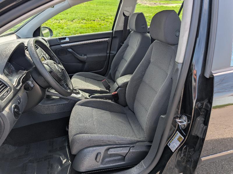 Volkswagen Rabbit S 2008