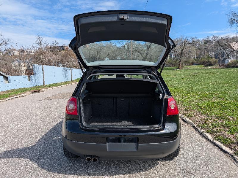 Volkswagen Rabbit S 2008