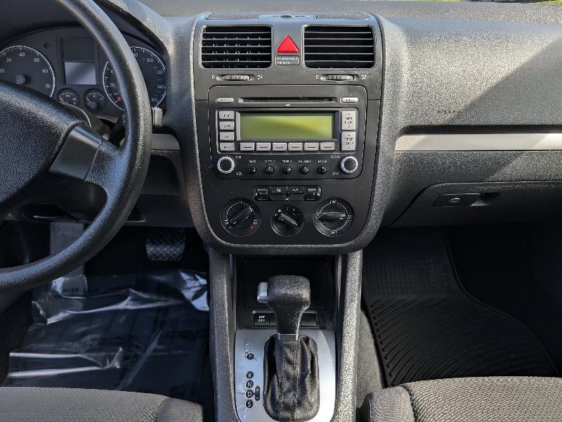 Volkswagen Rabbit S 2008