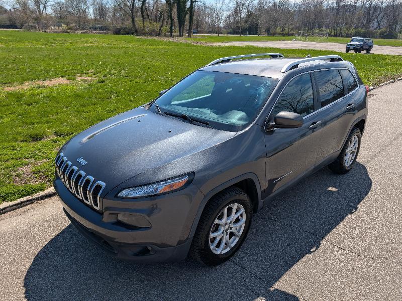 Jeep Cherokee Latitude 4WD 2016