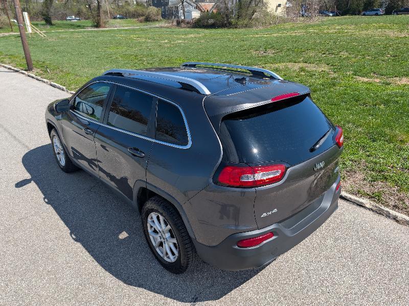 Jeep Cherokee Latitude 4WD 2016