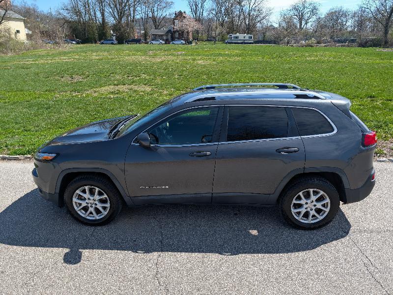 Jeep Cherokee Latitude 4WD 2016