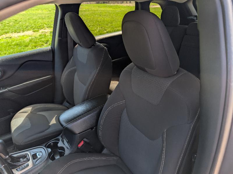 Jeep Cherokee Latitude 4WD 2016