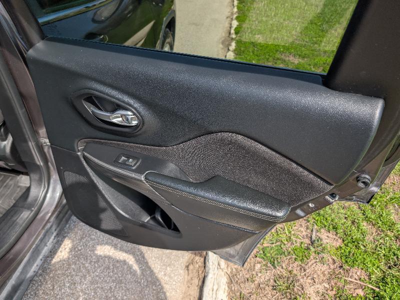 Jeep Cherokee Latitude 4WD 2016