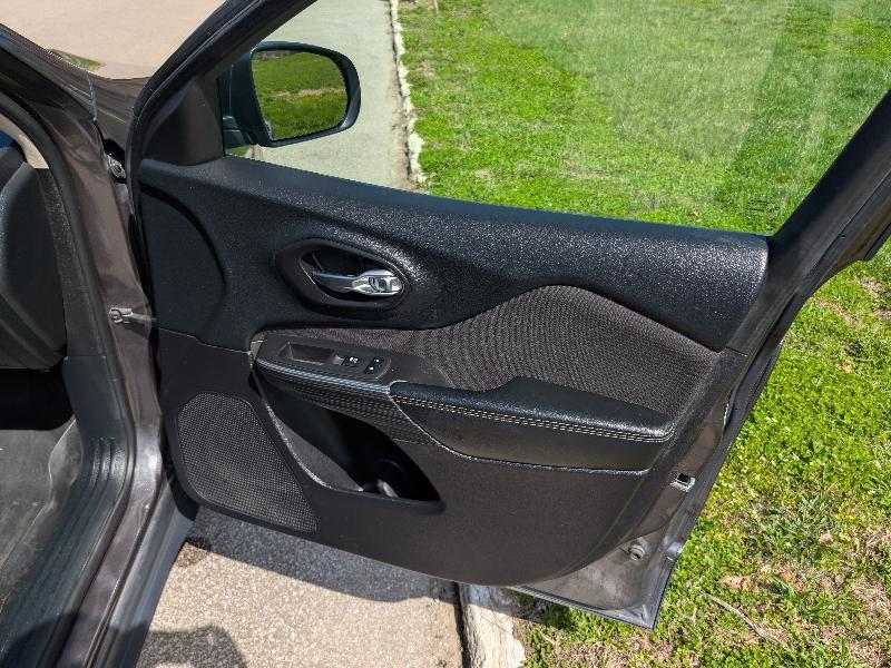 Jeep Cherokee Latitude 4WD 2016