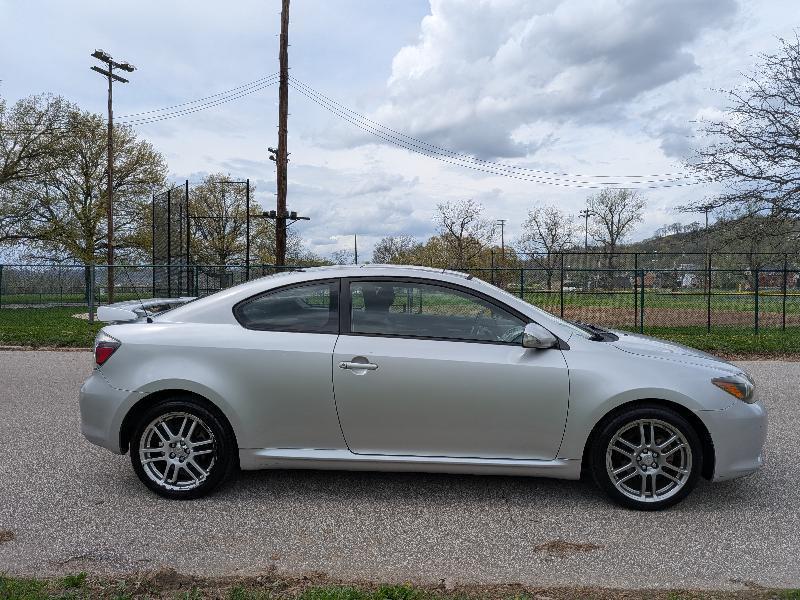 Scion tC  2010