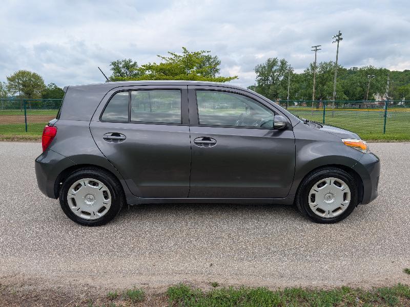 Scion xD Base 4D Hatchback 2008