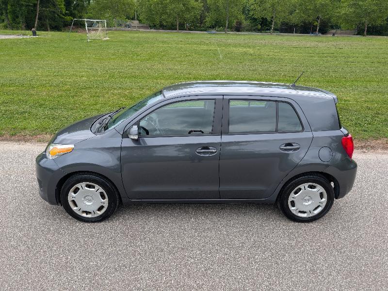Scion xD Base 4D Hatchback 2008