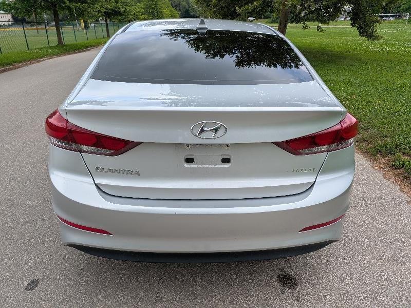 Hyundai Elantra Limited 2018