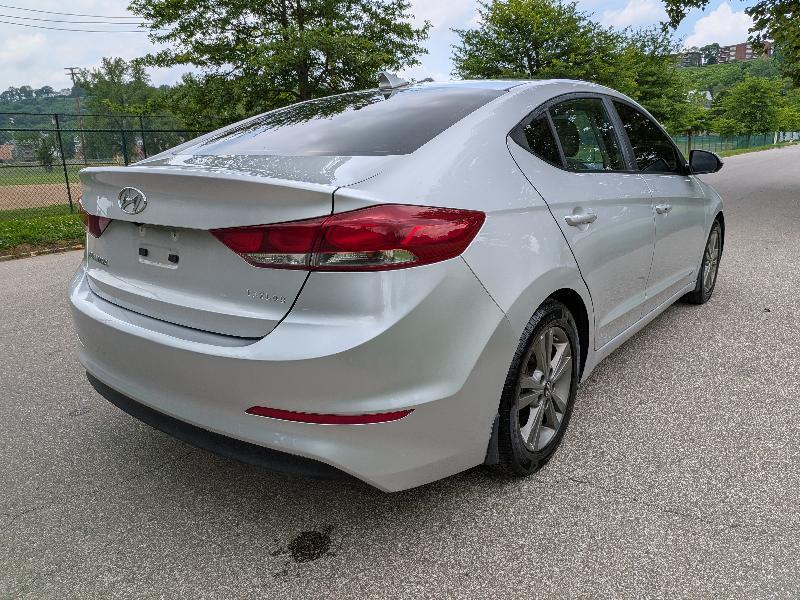 Hyundai Elantra Limited 2018