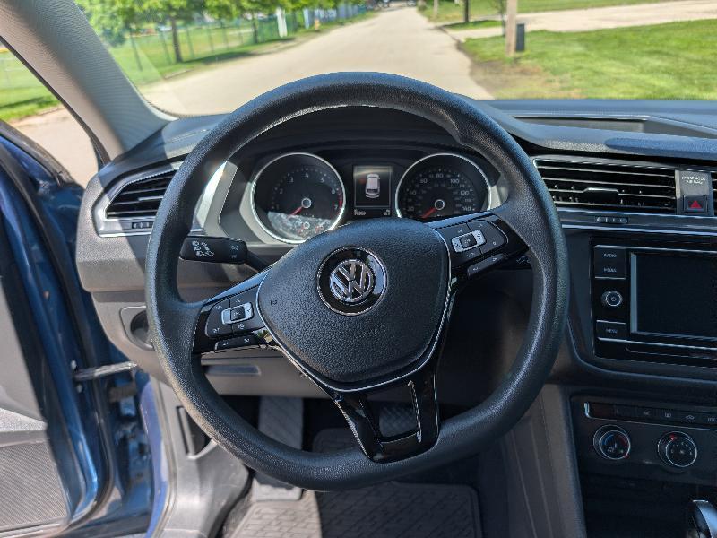 Volkswagen Tiguan S 2020