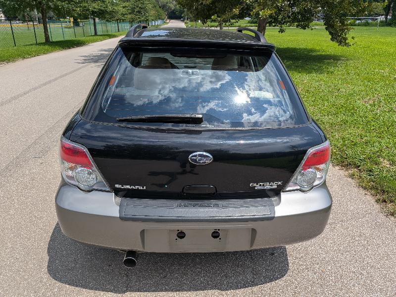 Subaru Outback  2006