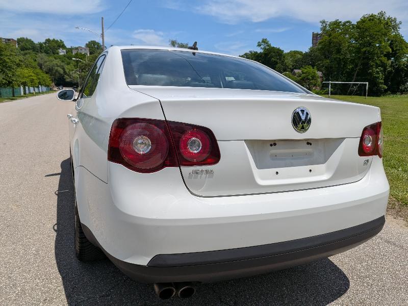 Volkswagen Jetta SE 2009