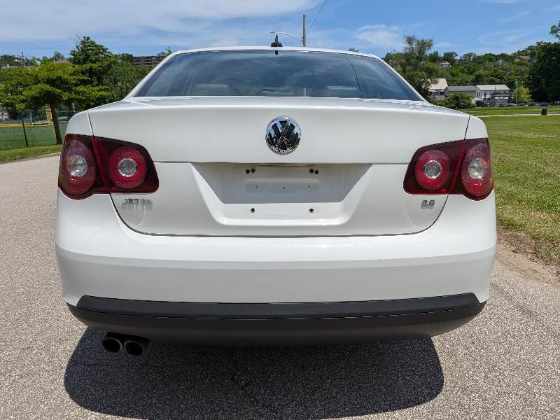 Volkswagen Jetta SE 2009