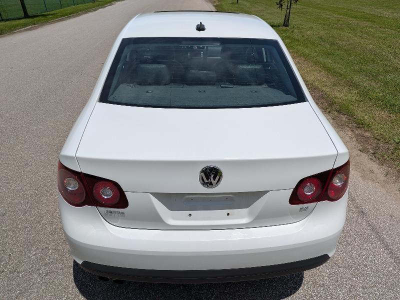 Volkswagen Jetta SE 2009