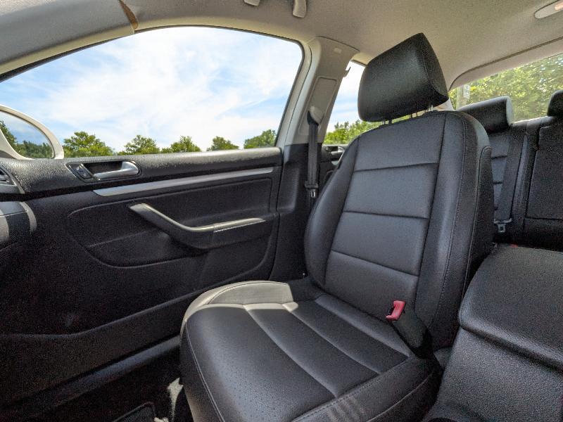 Volkswagen Jetta SE 2009