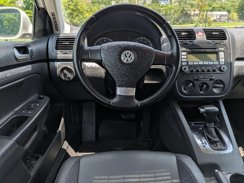 Volkswagen Jetta SE 2009