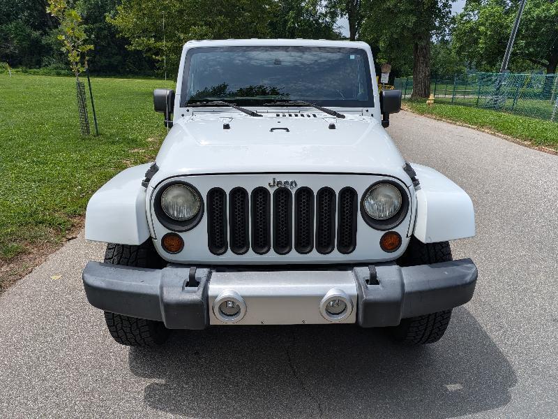Jeep Wrangler Sahara 4WD 2011