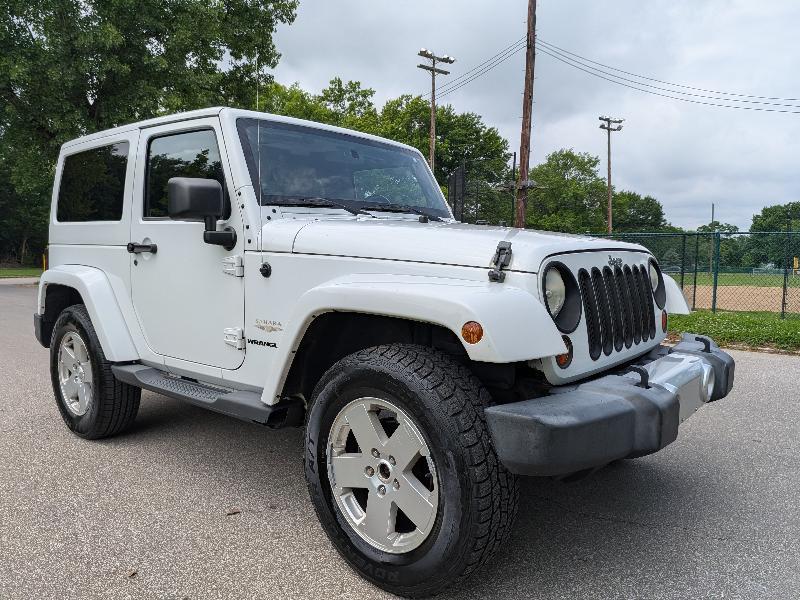 Jeep Wrangler Sahara 4WD 2011