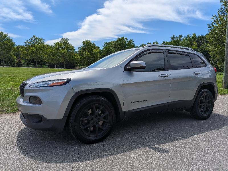 Jeep Cherokee Latitude FWD 2017