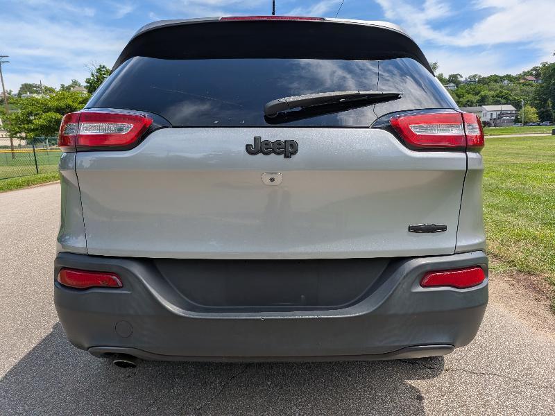 Jeep Cherokee Latitude FWD 2017