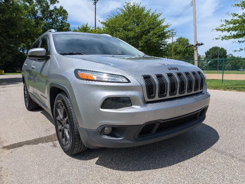 Jeep Cherokee Latitude FWD 2017