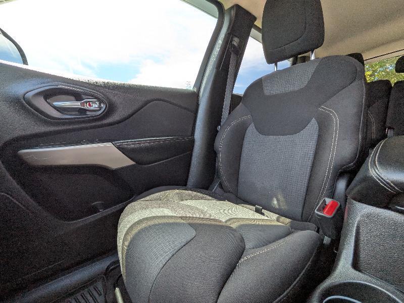 Jeep Cherokee Latitude FWD 2017