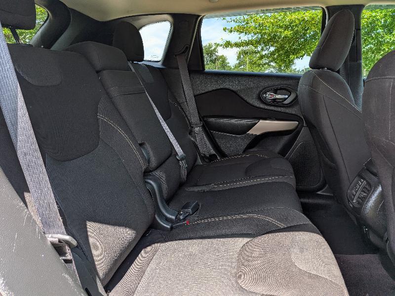 Jeep Cherokee Latitude FWD 2017