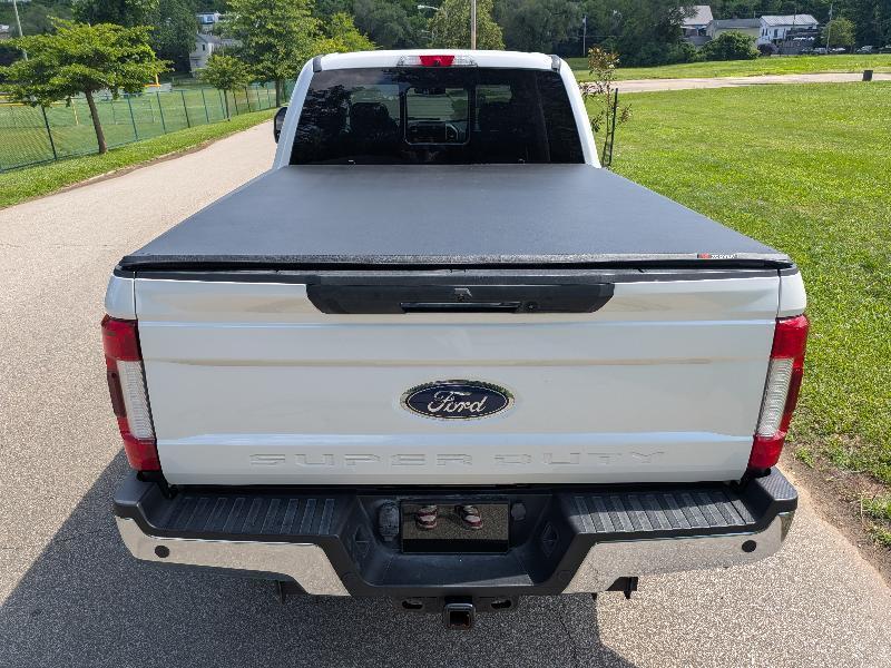 Ford F-250 SD Lariat Crew Cab 4WD 2019