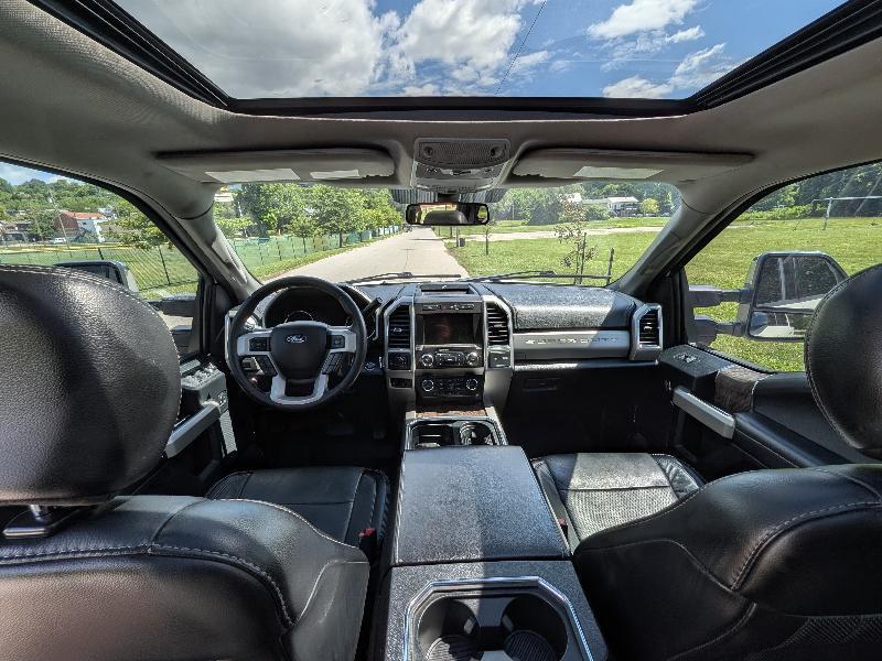 Ford F-250 SD Lariat Crew Cab 4WD 2019