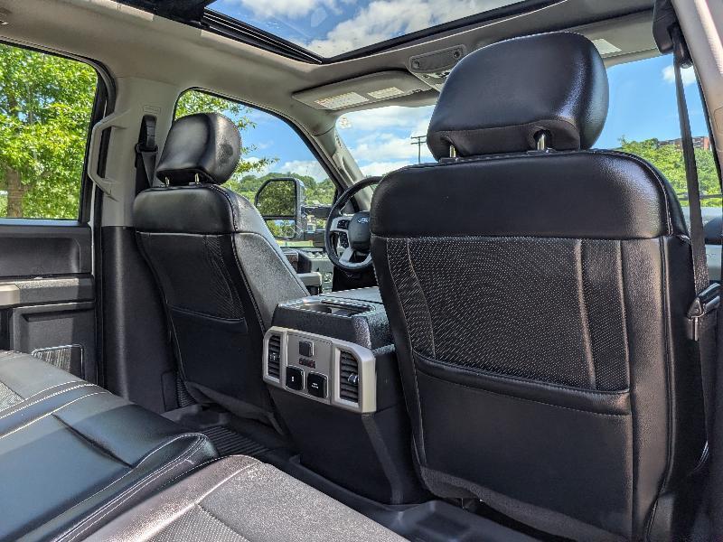Ford F-250 SD Lariat Crew Cab 4WD 2019