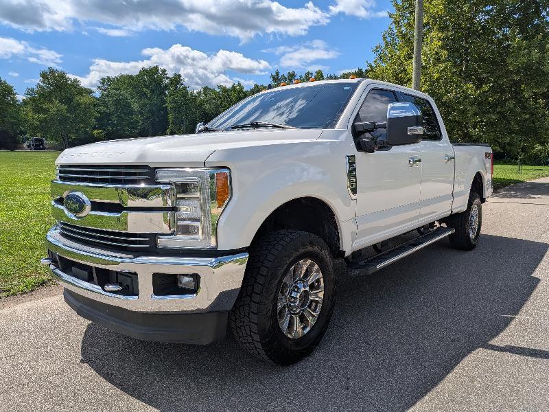 Ford F-250 SD Lariat Crew Cab 4WD 2019