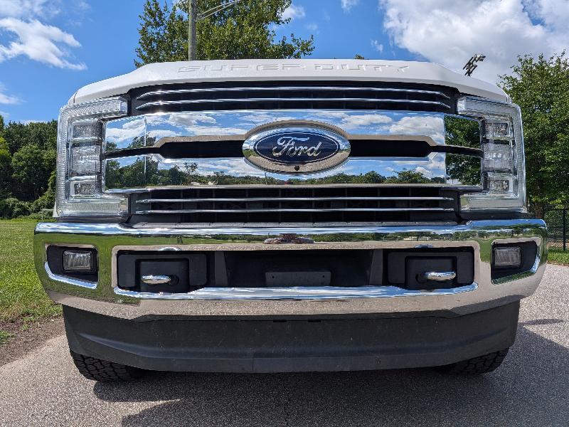Ford F-250 SD Lariat Crew Cab 4WD 2019
