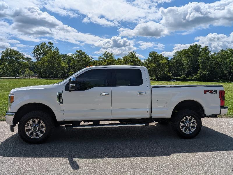 Ford F-250 SD Lariat Crew Cab 4WD 2019