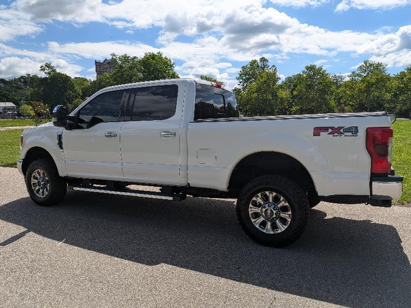 Ford F-250 SD Lariat Crew Cab 4WD 2019