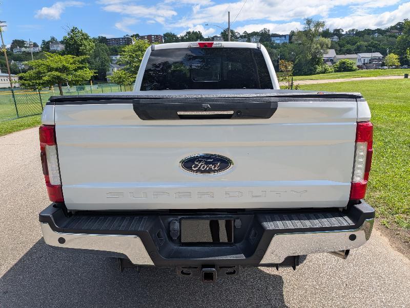 Ford F-250 SD Lariat Crew Cab 4WD 2019