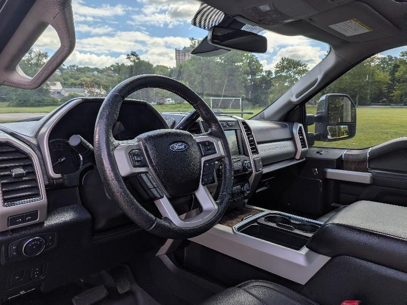 Ford F-250 SD Lariat Crew Cab 4WD 2019