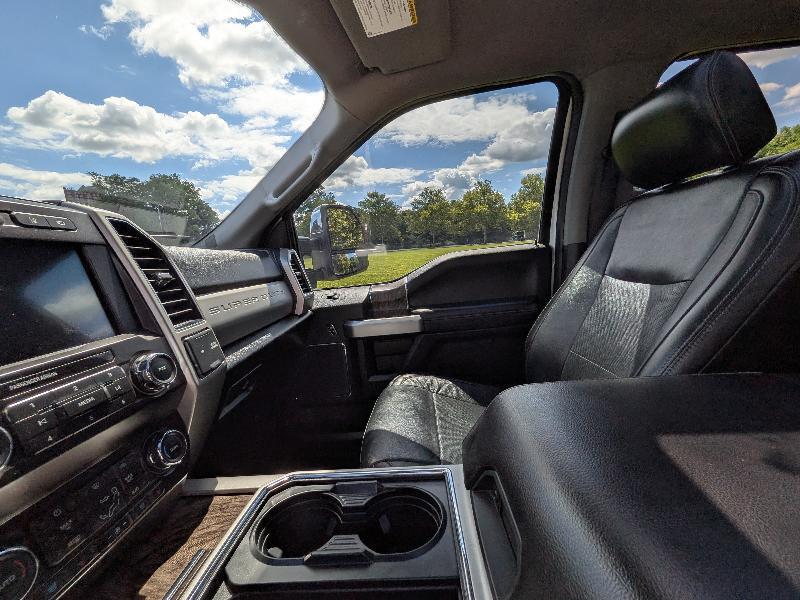 Ford F-250 SD Lariat Crew Cab 4WD 2019