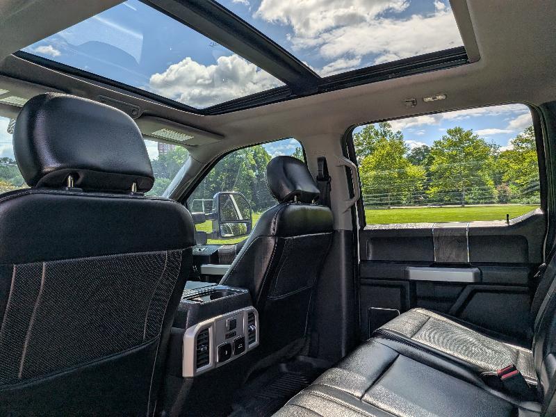 Ford F-250 SD Lariat Crew Cab 4WD 2019