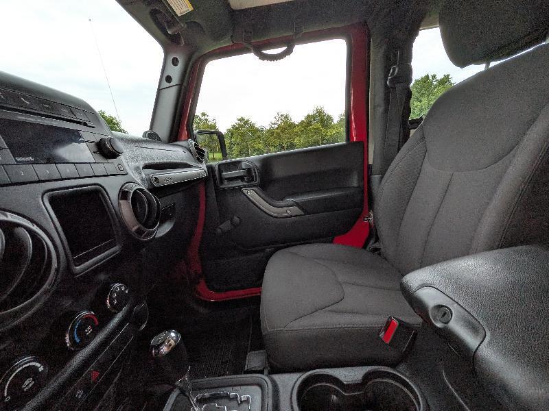 Jeep Wrangler Sport 4WD 2014