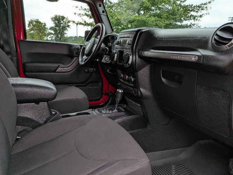 Jeep Wrangler Sport 4WD 2014