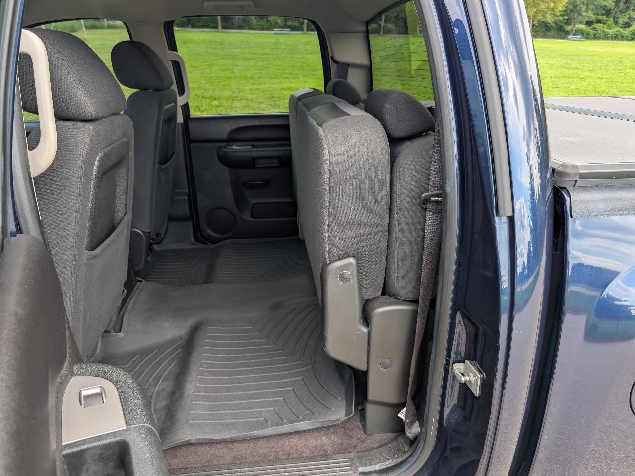 Chevrolet Silverado 1500 LT Crew Cab 4WD 2012