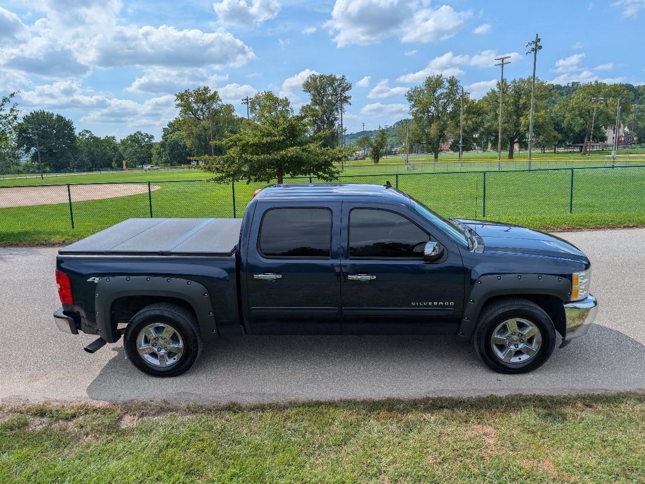 Chevrolet Silverado 1500 LT Crew Cab 4WD 2012