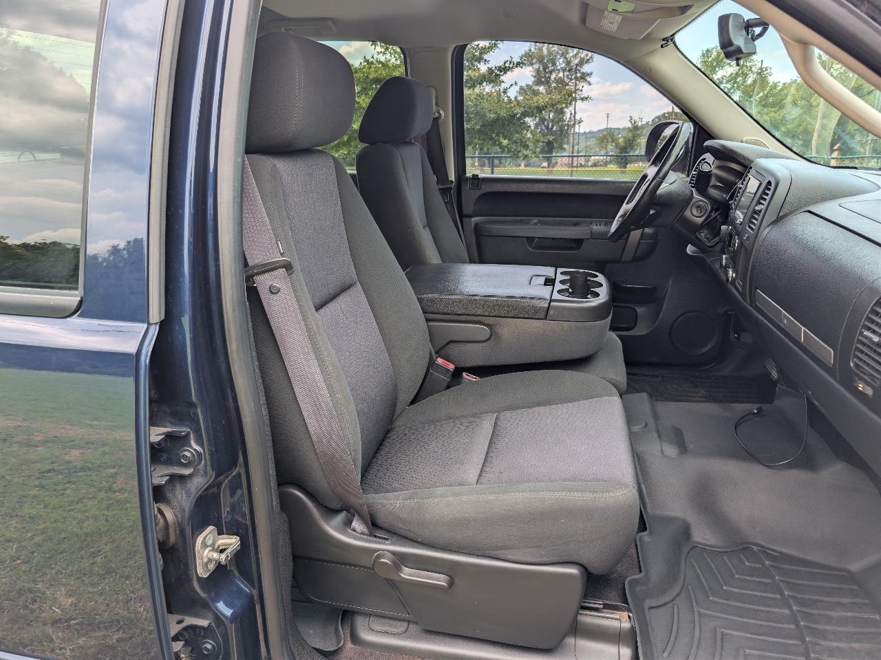 Chevrolet Silverado 1500 LT Crew Cab 4WD 2012
