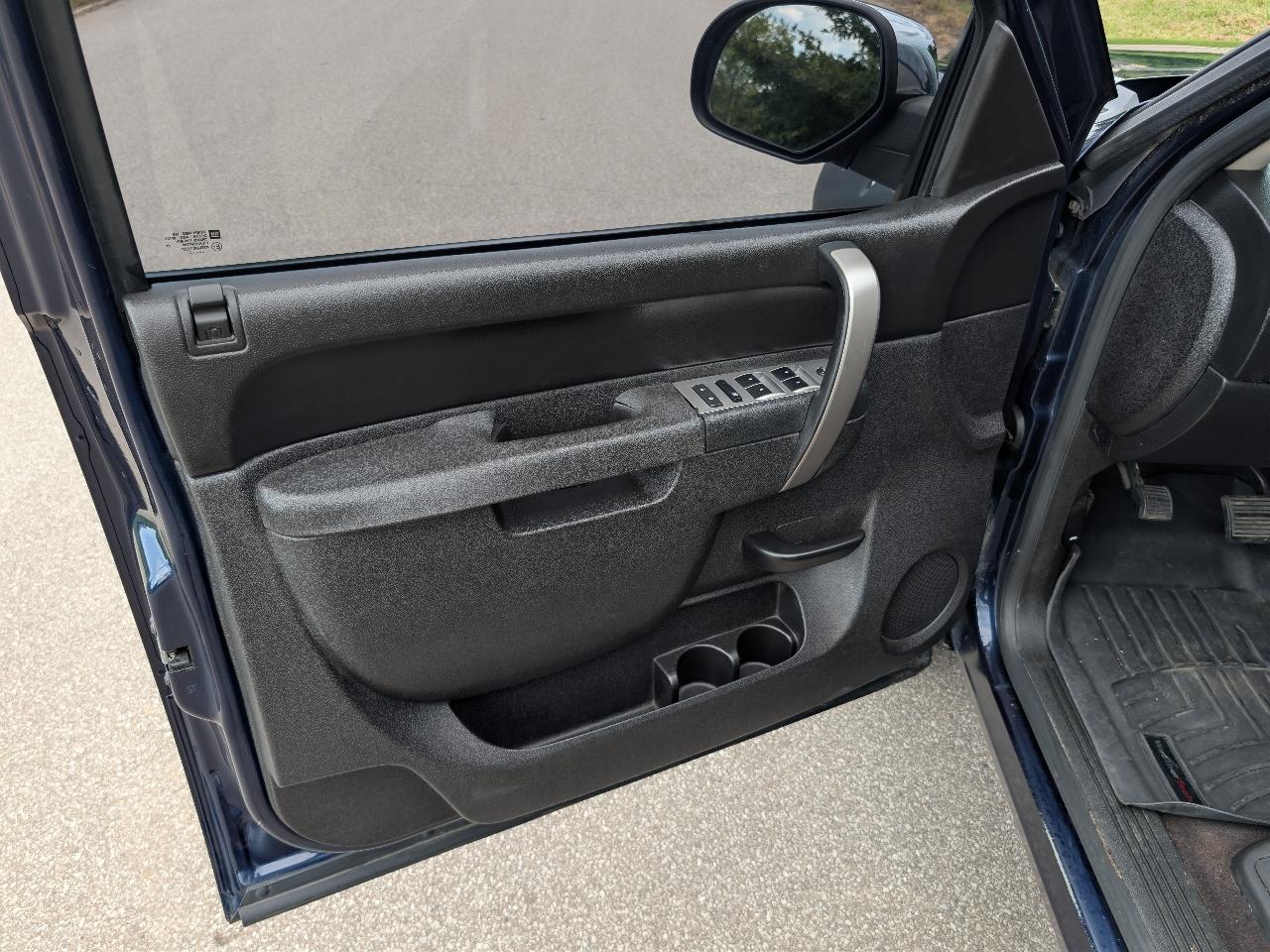 Chevrolet Silverado 1500 LT Crew Cab 4WD 2012