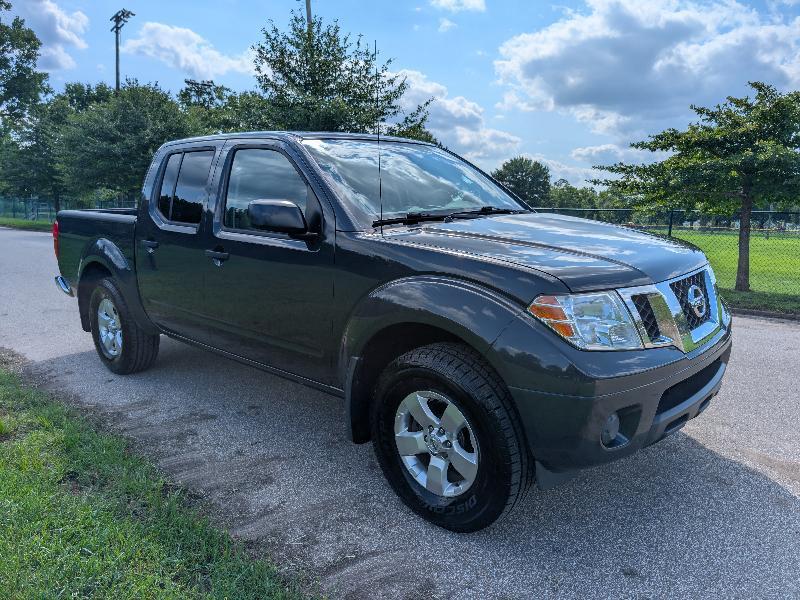 Nissan Frontier SV Crew Cab 4WD 2012