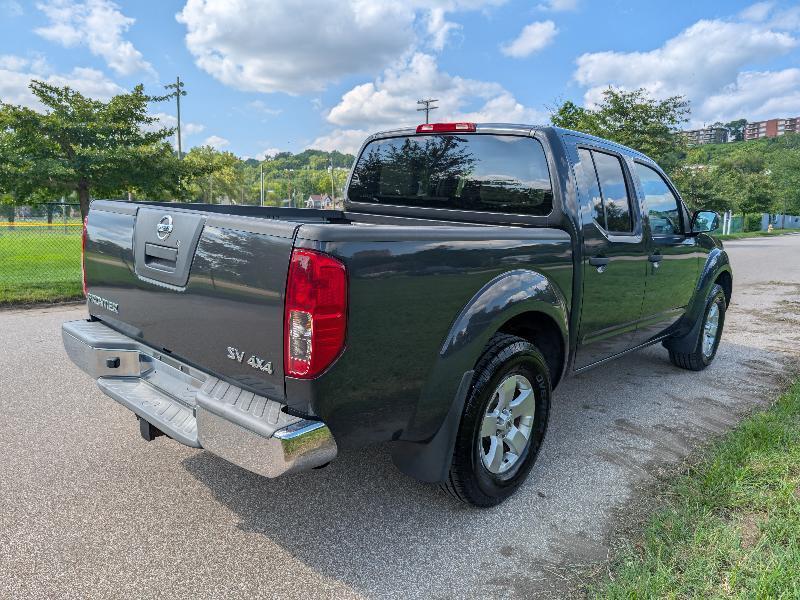 Nissan Frontier SV Crew Cab 4WD 2012