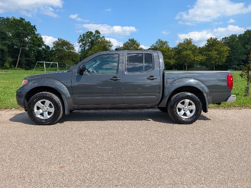 Nissan Frontier SV Crew Cab 4WD 2012